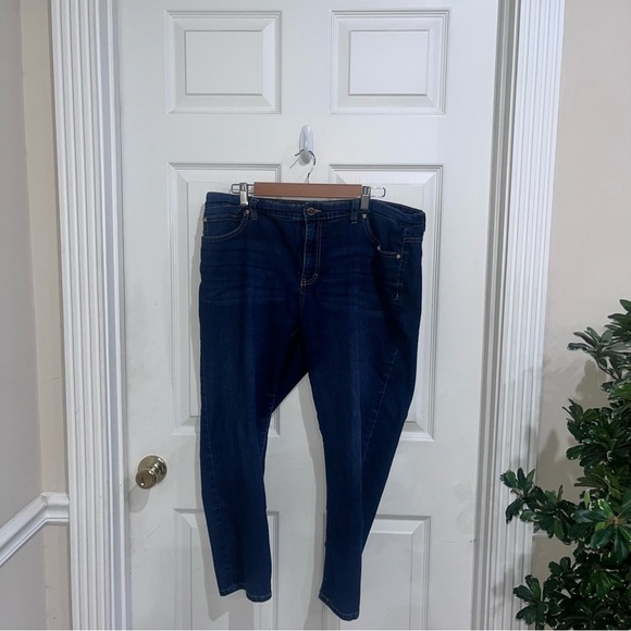 Women's Blue Jeans Jennifer Lopez - Picture 1 of 6